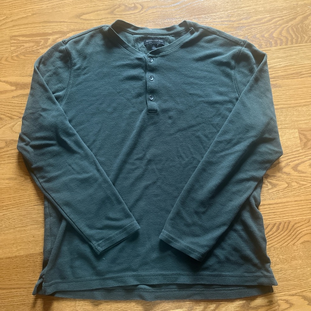 Men's Banana Republic Pima Dark Green Henley Shirt